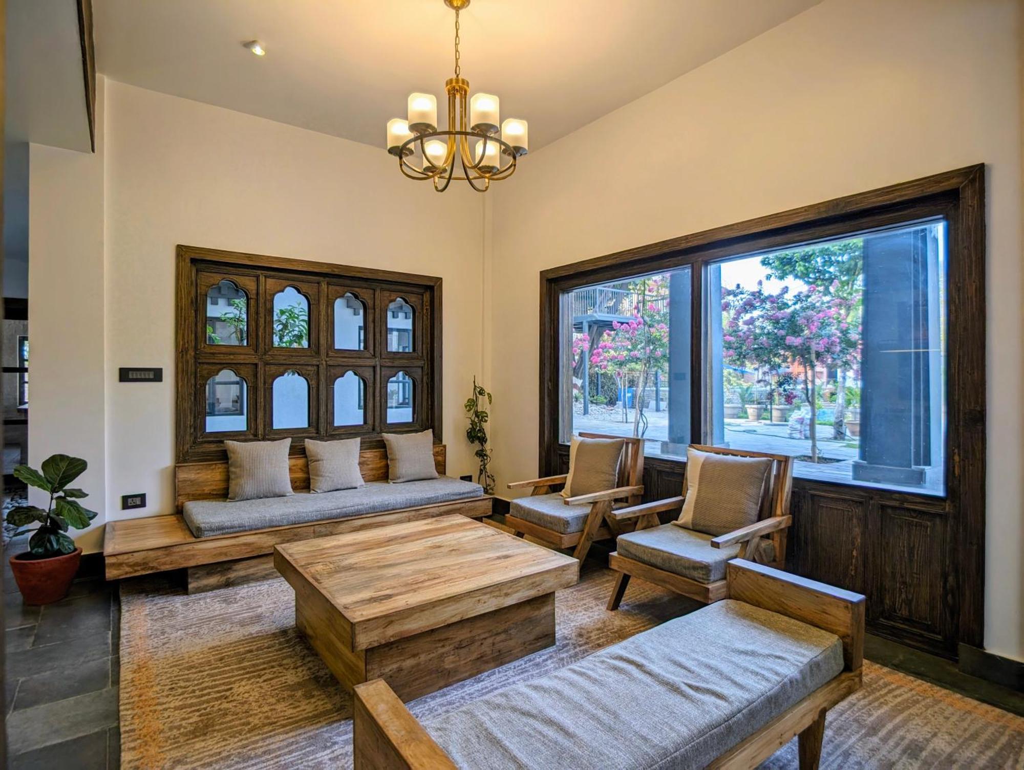 Uma Residence And Suites Kathmandu Exterior photo